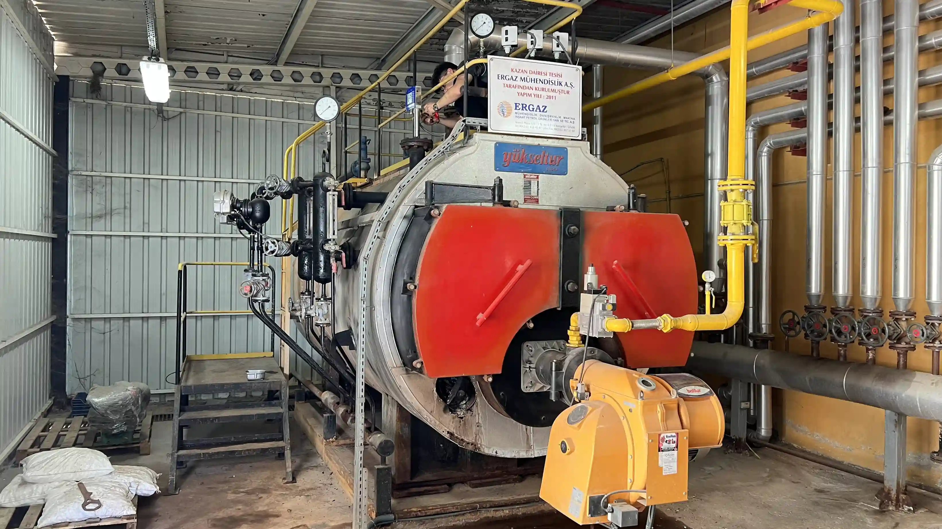 İzmir’de Sıcak Su Kazanı Bakım ve Temizlik Hizmeti (Ticari & Sanayi Tipi)