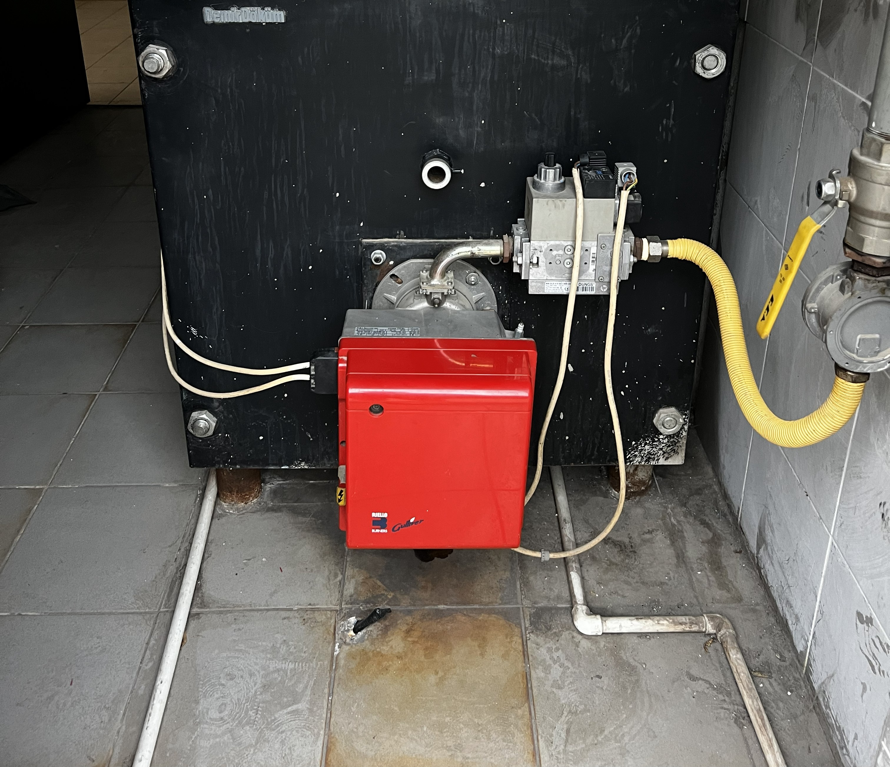 Riello Brülör Özel Servisi | Arıza, Bakım ve Emisyon Hizmetleri | YGT ISI